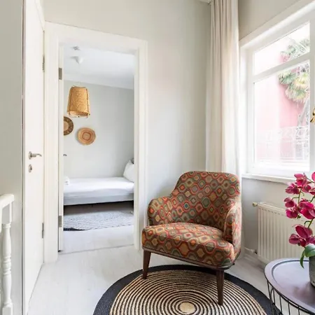 بيت للعطل Beautiful Bright 3bd15bath Central House! #345 اسطنبول