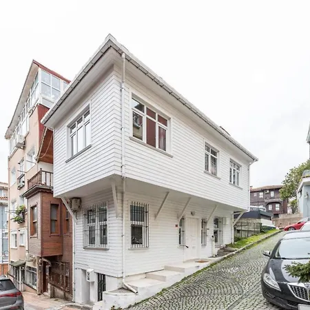 Beautiful Bright 3bd15bath Central House! #345 * اسطنبول