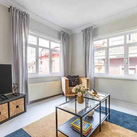 Beautiful Bright 3bd15bath Central House! #345 بيت للعطل *