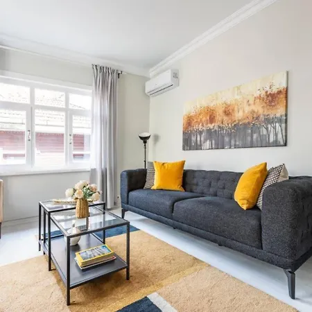 Beautiful Bright 3bd15bath Central House! #345 別荘 イスタンブール